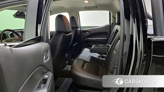 Chevrolet Colorado 2020 Черный из Кореи, фото 2