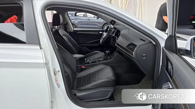 Volkswagen 7th Generation of Jetta 2021 Белый из Кореи, фото 2