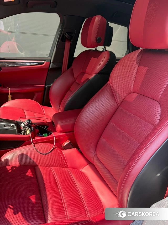 Porsche Macan 2022 Черный из Кореи, фото 2