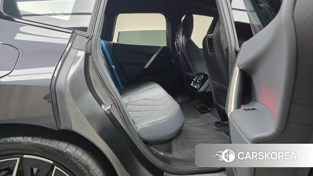 BMW iX 2023 Черный из Кореи, фото 2
