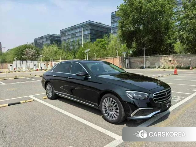 Mercedes-Benz E-class 2022 Черный из Китая, фото 2
