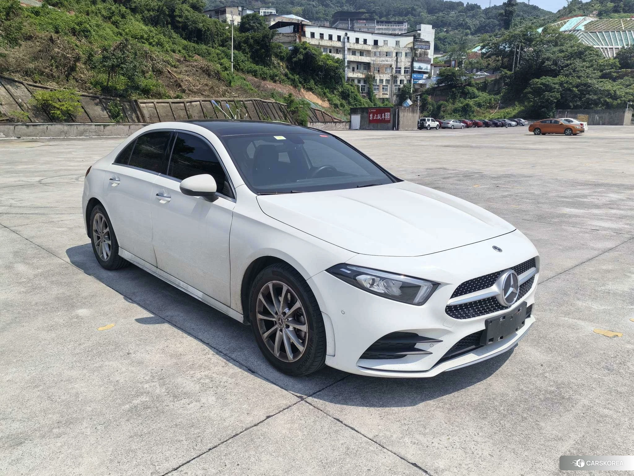 Mercedes-Benz Class A 2020 Белый из Китая, фото 2