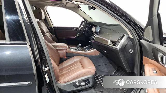 BMW X5 (G05) 2023 Черный из Кореи, фото 2