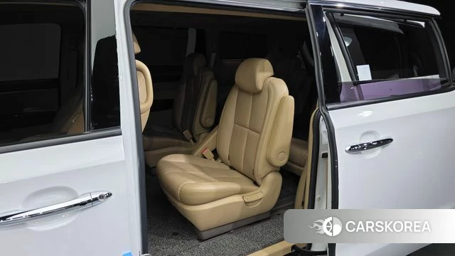 Kia The New Carnival 2019 Белый из Кореи, фото 2
