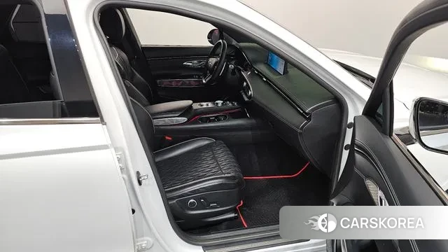 Genesis GV70 2021 Белый из Кореи, фото 2