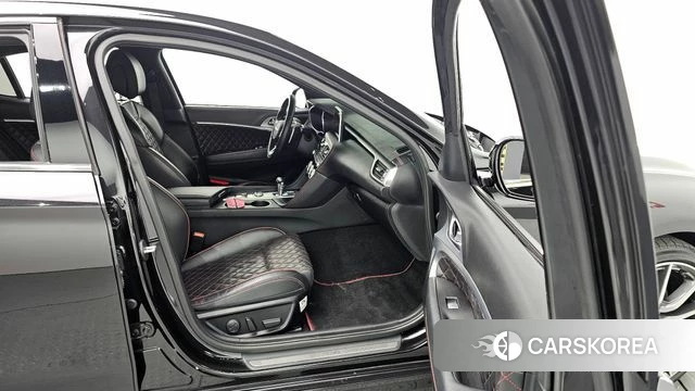 Genesis G70 2019 Черный из Кореи, фото 2