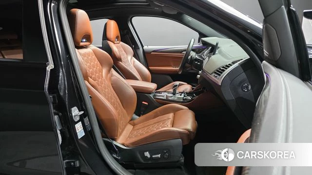 BMW X4M (G02) 2021 Черный из Кореи, фото 2