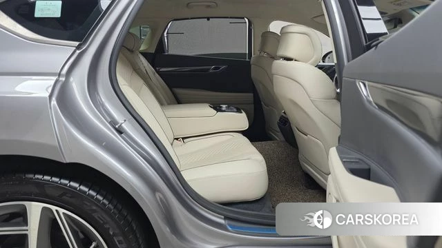 Genesis G80 (RG3) 2023 Серебряный из Кореи, фото 2