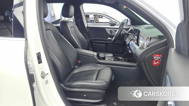 Mercedes-Benz GLB-Class X247 2021 Белый из Кореи, фото 2