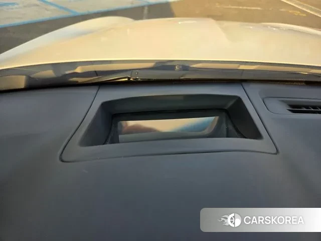 Genesis GV70 2023 Белый из Кореи, фото 2