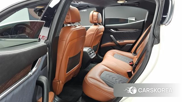 Maserati Ghibli 2019 Белый из Кореи, фото 2