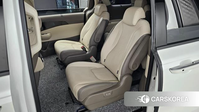 Kia The New Carnival 4th Generation 2025 Белый из Кореи, фото 2