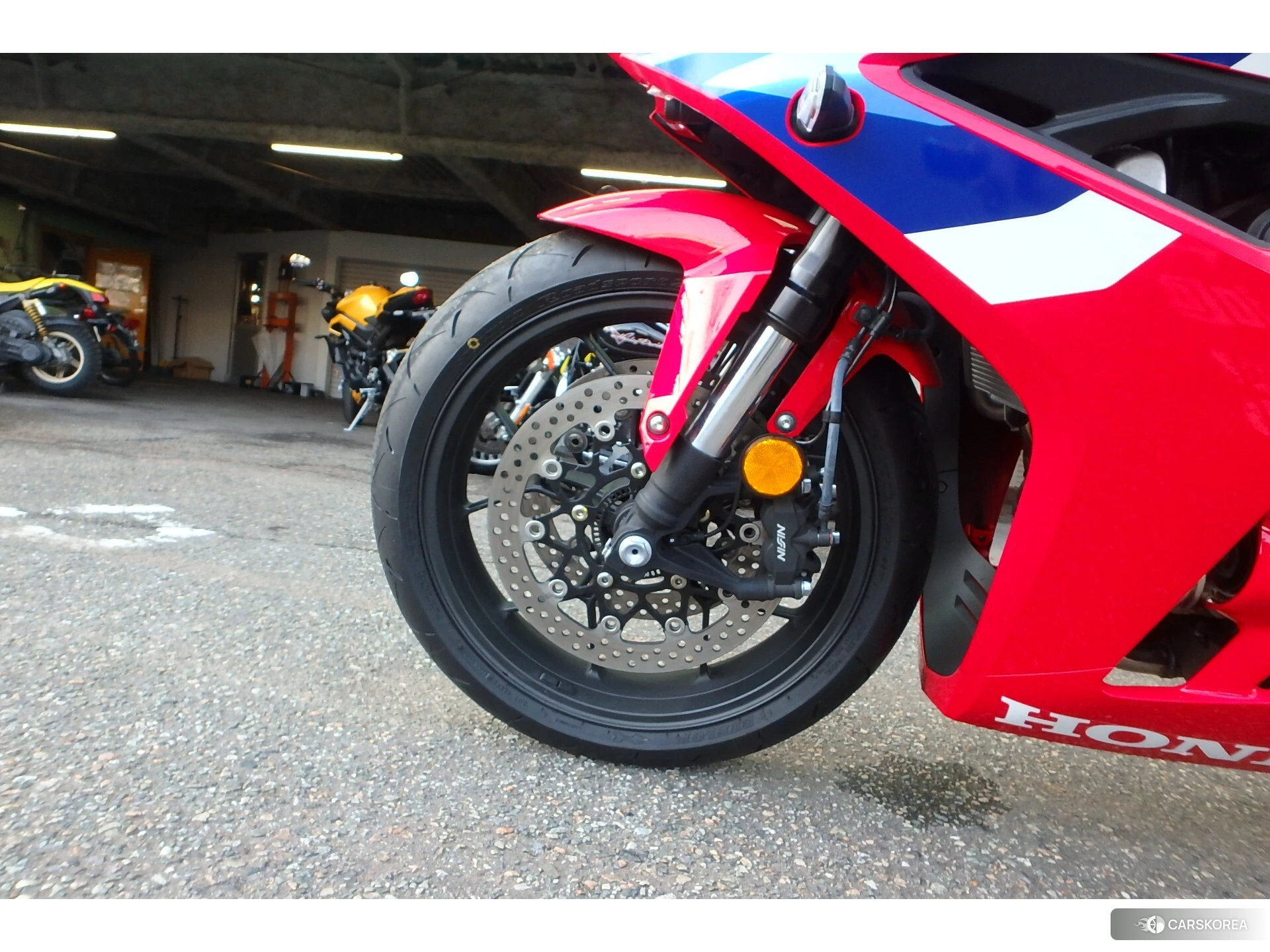 Проданный Honda CBR650R E-CLUTCH id 4184864 из Японии, фото 4