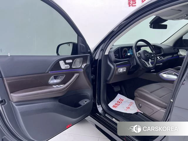 Mercedes-Benz GLS 2021 Черный из Китая, фото 2
