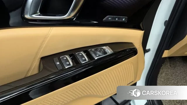 Kia Carnival 4th generation 2023 Белый из Кореи, фото 2