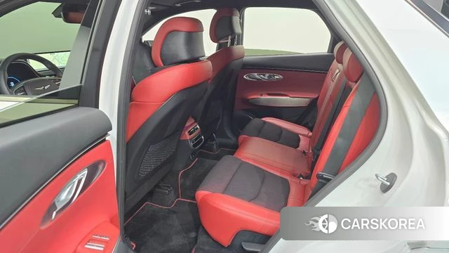 Genesis GV70 2022 Белый из Кореи, фото 2
