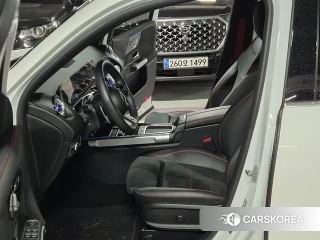 Mercedes-Benz GLB-Class X247 2024 Белый из Кореи, фото 2