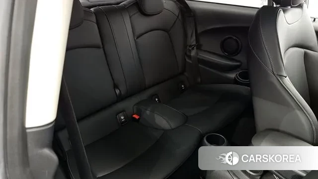 Mini Cooper 2022 Черный из Кореи, фото 2