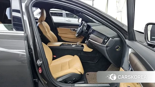 Volvo S90 2021 Коричневый из Кореи, фото 2