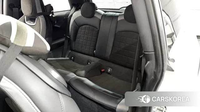 Mini Cooper S 2022 Серебряный из Кореи, фото 2