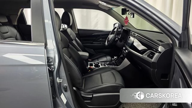 Ssangyong Beautiful Korando 2023 Серый из Кореи, фото 2