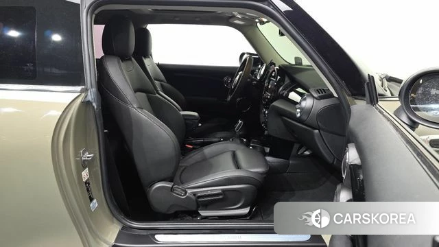 Mini Cooper 2020 Темно-зеленый из Кореи, фото 2