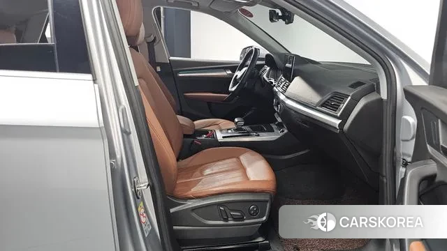 Audi Q5 (FY) 2022 Серебряный из Кореи, фото 2