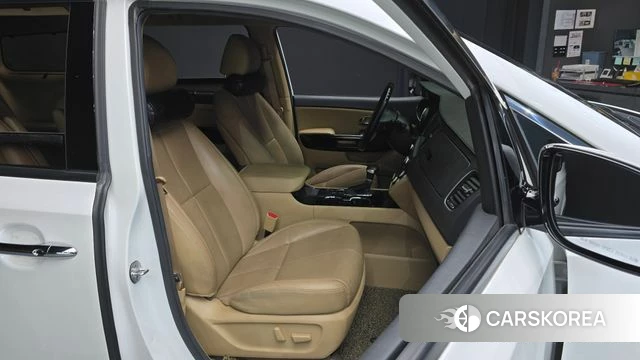 Kia The New Carnival 2018 Белый из Кореи, фото 2