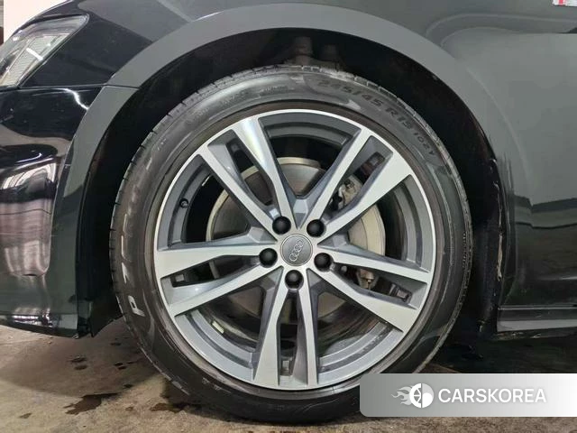 Audi A6L 2021 Черный из Китая, фото 2