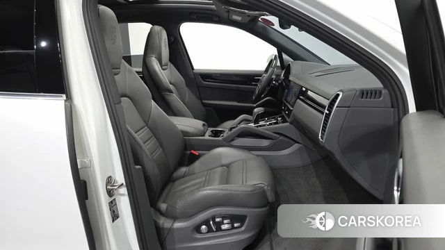 Porsche Cayenne (PO536) 2019 Белый из Кореи, фото 2