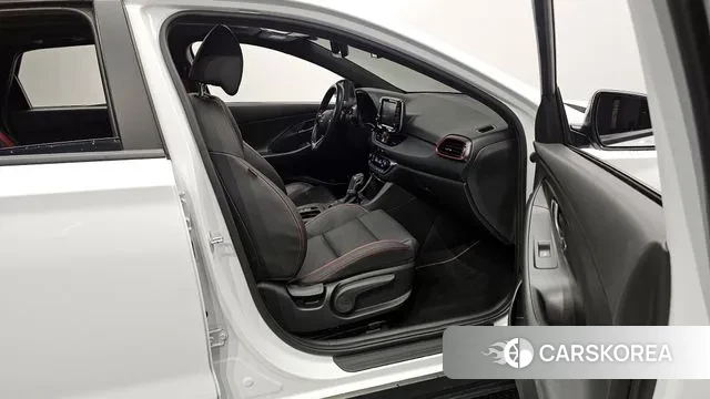 Hyundai i30 (PD) 2019 Белый из Кореи, фото 2