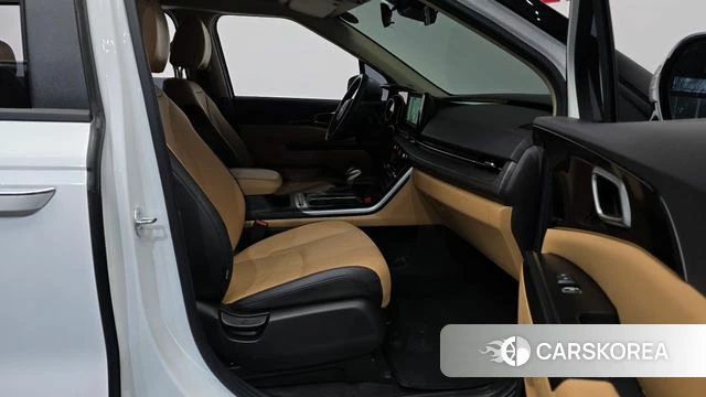 Kia Carnival 4th generation 2023 Белый из Кореи, фото 2