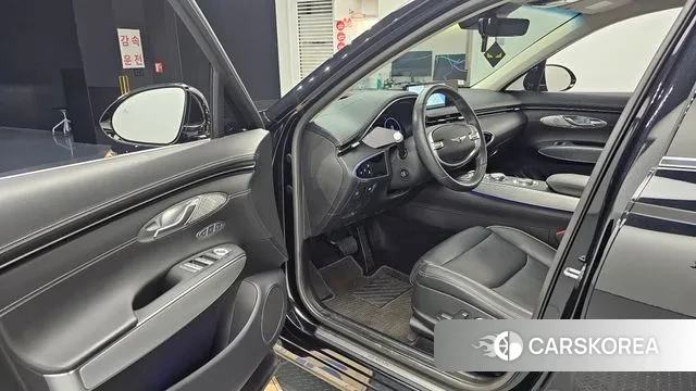 Genesis GV70 2021 Черный из Кореи, фото 2