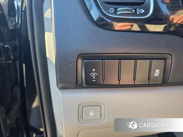 Kia The New Carnival 2019 Черный из Кореи, фото 2