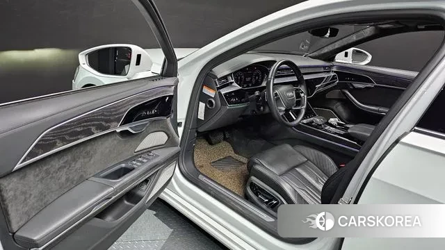 Audi A8 (D5) 2020 Белый из Кореи, фото 2