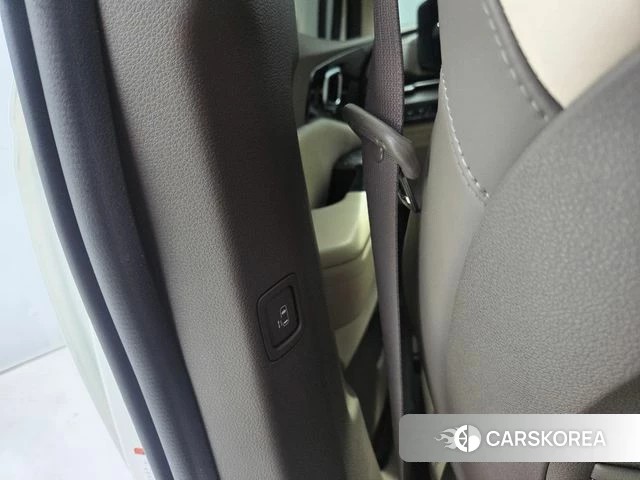 Kia Carnival 4th generation 2022 Белый из Кореи, фото 2