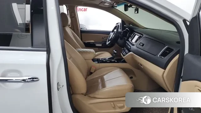Kia The New Carnival 2018 Белый из Кореи, фото 2