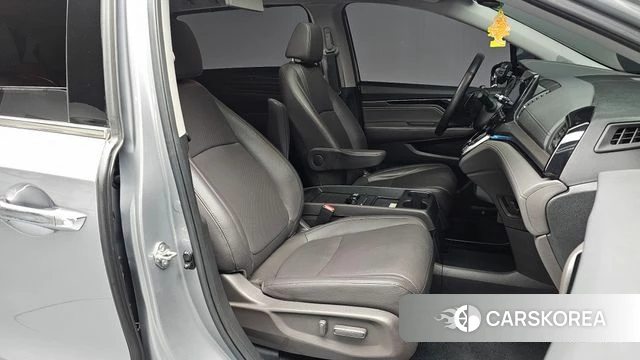 Honda Odyssey 2019 Серебряный из Кореи, фото 2