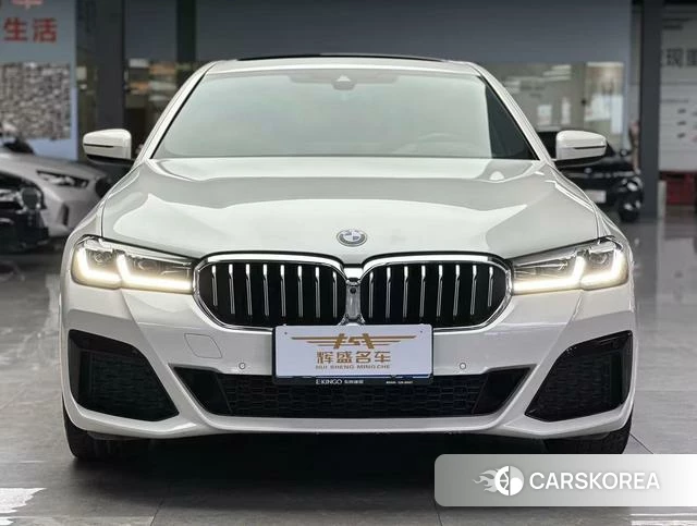 BMW 5 series 2023 Белый из Китая, фото 2