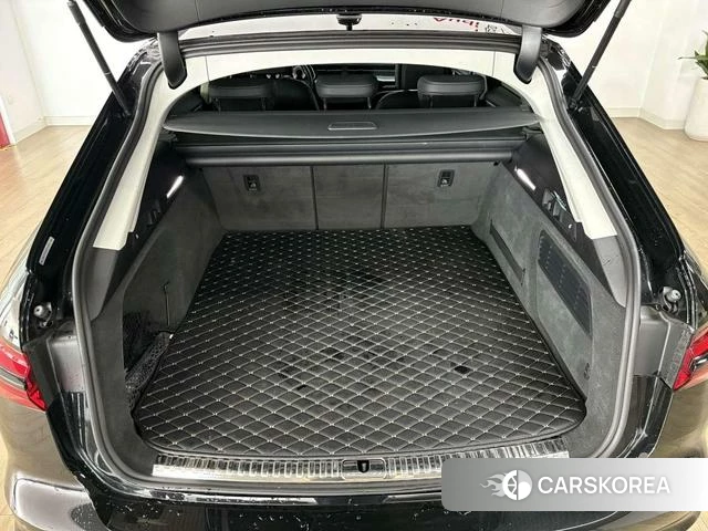 Audi A6 (import) 2024 Черный из Китая, фото 2