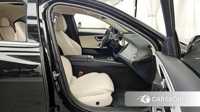 Mercedes-Benz E-Class W214 2025 Черный из Кореи, фото 2