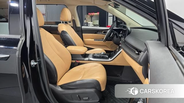 Kia Carnival 4th generation 2021 Черный из Кореи, фото 2