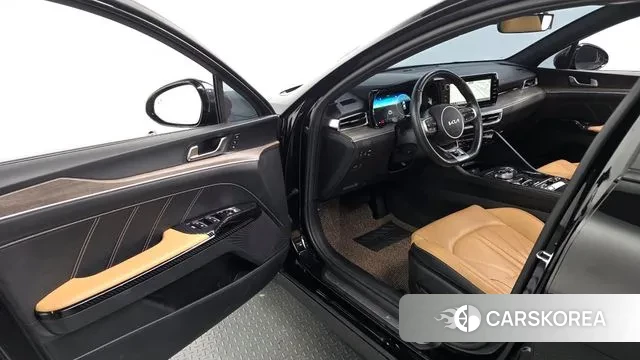 Kia K5 3rd generation 2023 Черный из Кореи, фото 2