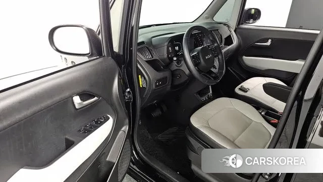 Kia The New Kia Ray 2022 Черный из Кореи, фото 2