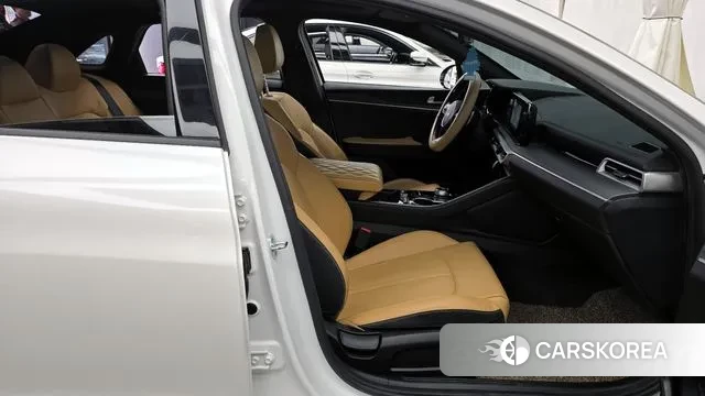 Kia K5 3rd generation 2022 Белый из Кореи, фото 2