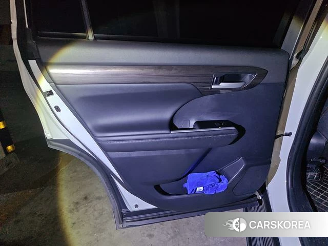 Toyota Highlander 2024 Белый из Китая, фото 2