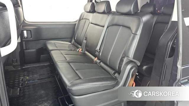 Hyundai Staria 2022 Серый из Кореи, фото 2
