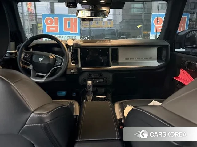 Ford Bronco 6th Generation 2025 Черный из Кореи, фото 2