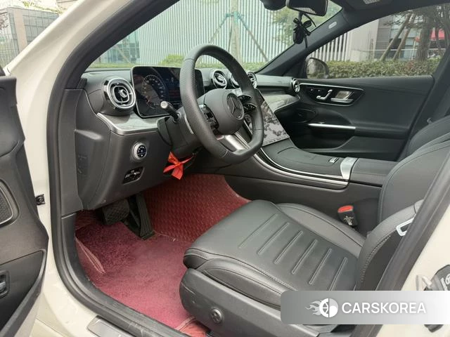 Mercedes-Benz Class C 2025 Белый из Китая, фото 2