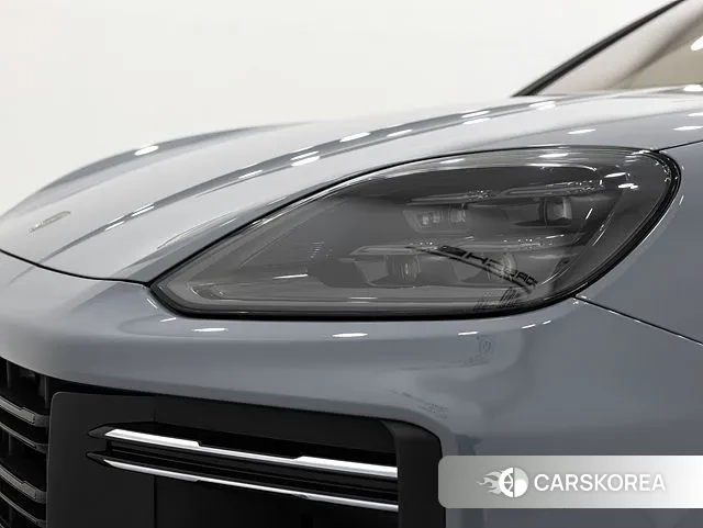 Porsche Cayenne (PO536) 2025 Серый из Кореи, фото 2